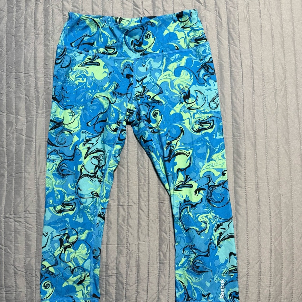 Reebok Women’s Blue Swirl Capri Leggings